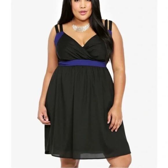 Torrid Colorblock Crepe Swing Dress Tank Surplice Black Blue Womens 18 Flowy - Picture 1 of 5